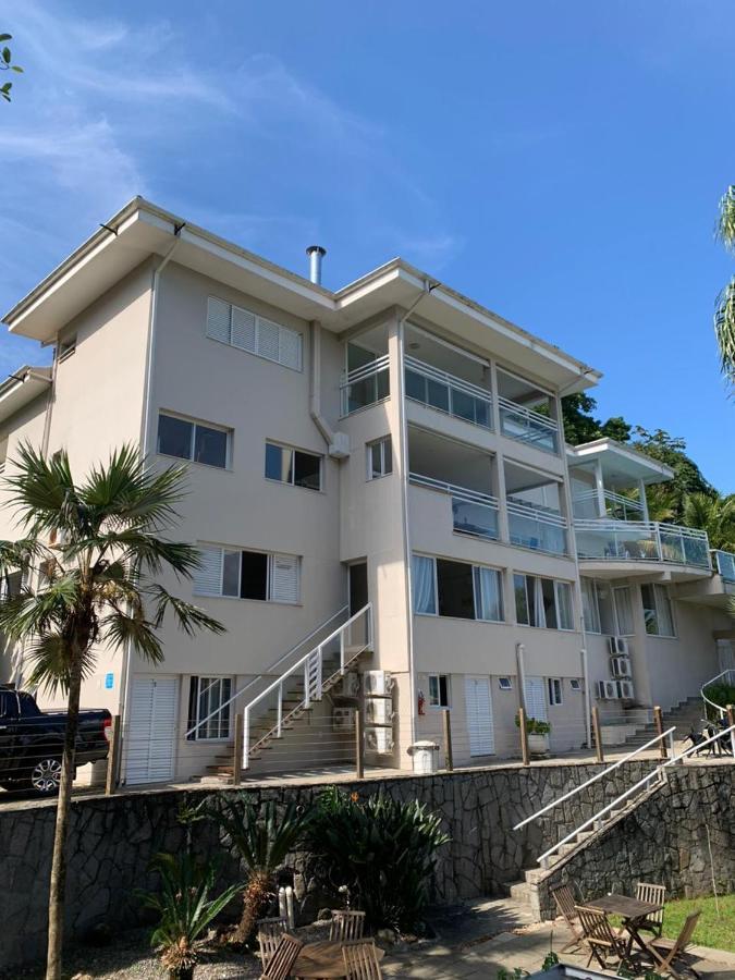 Mansao Tenorio - Suites, Estudio Ou Cobertura Pe Na Areia Ubatuba Bagian luar foto